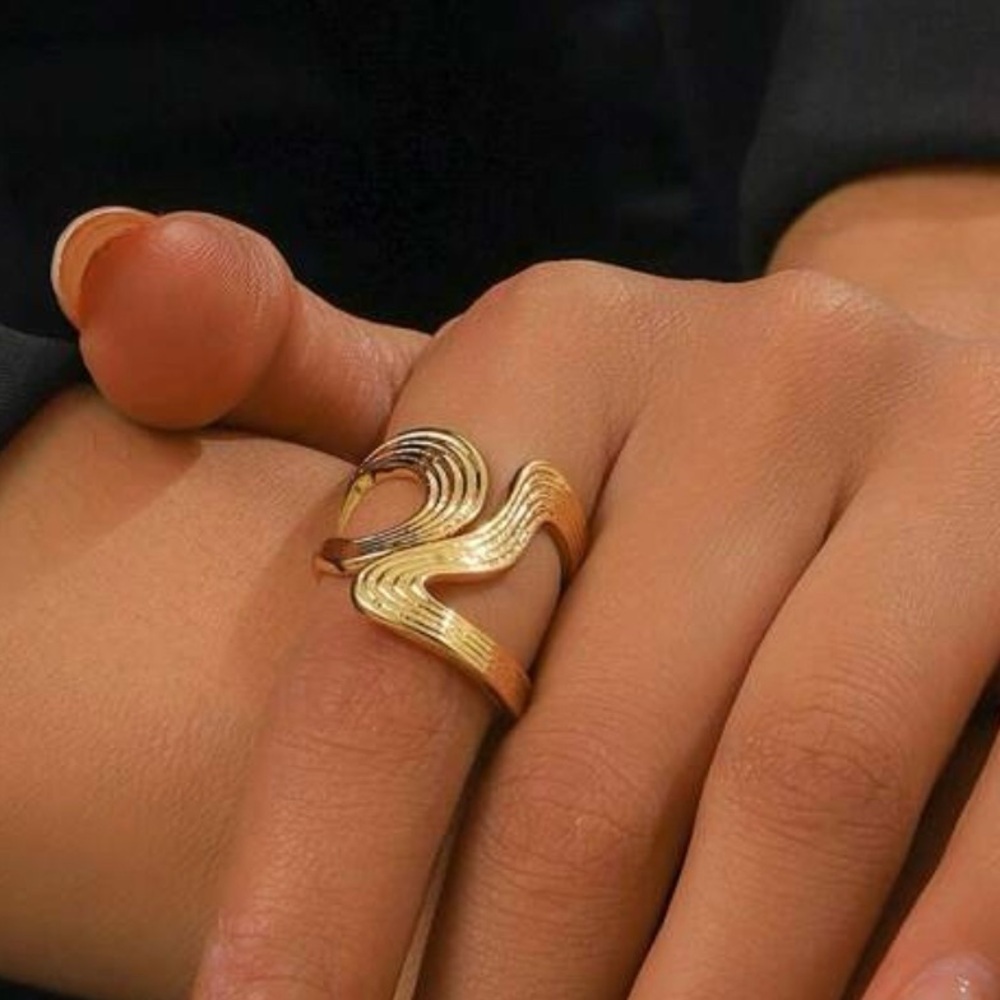 Gold Wave Statement Adjustable Ring - Picture 4 of 5